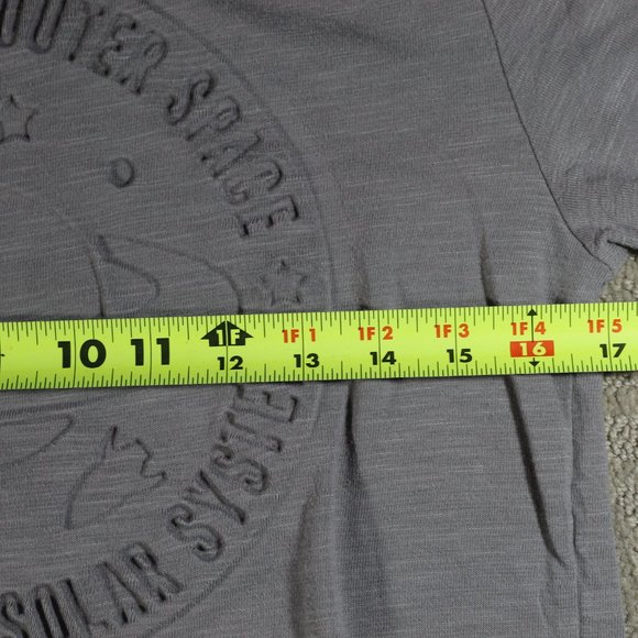 Embossed "Adventure The Outer Space Go Beyond The Solar System" T-shirt - Picture 4 of 6